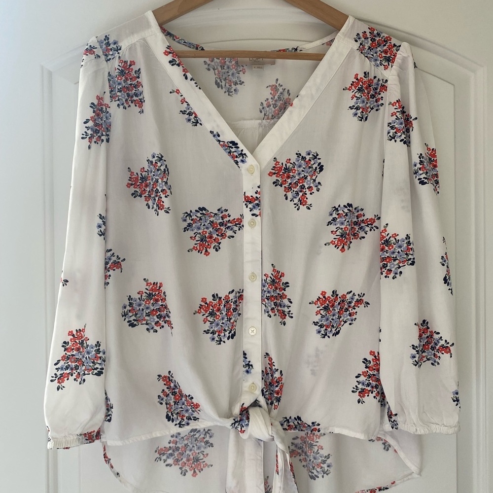 Loft/medium/floral rayon blouse/tie front